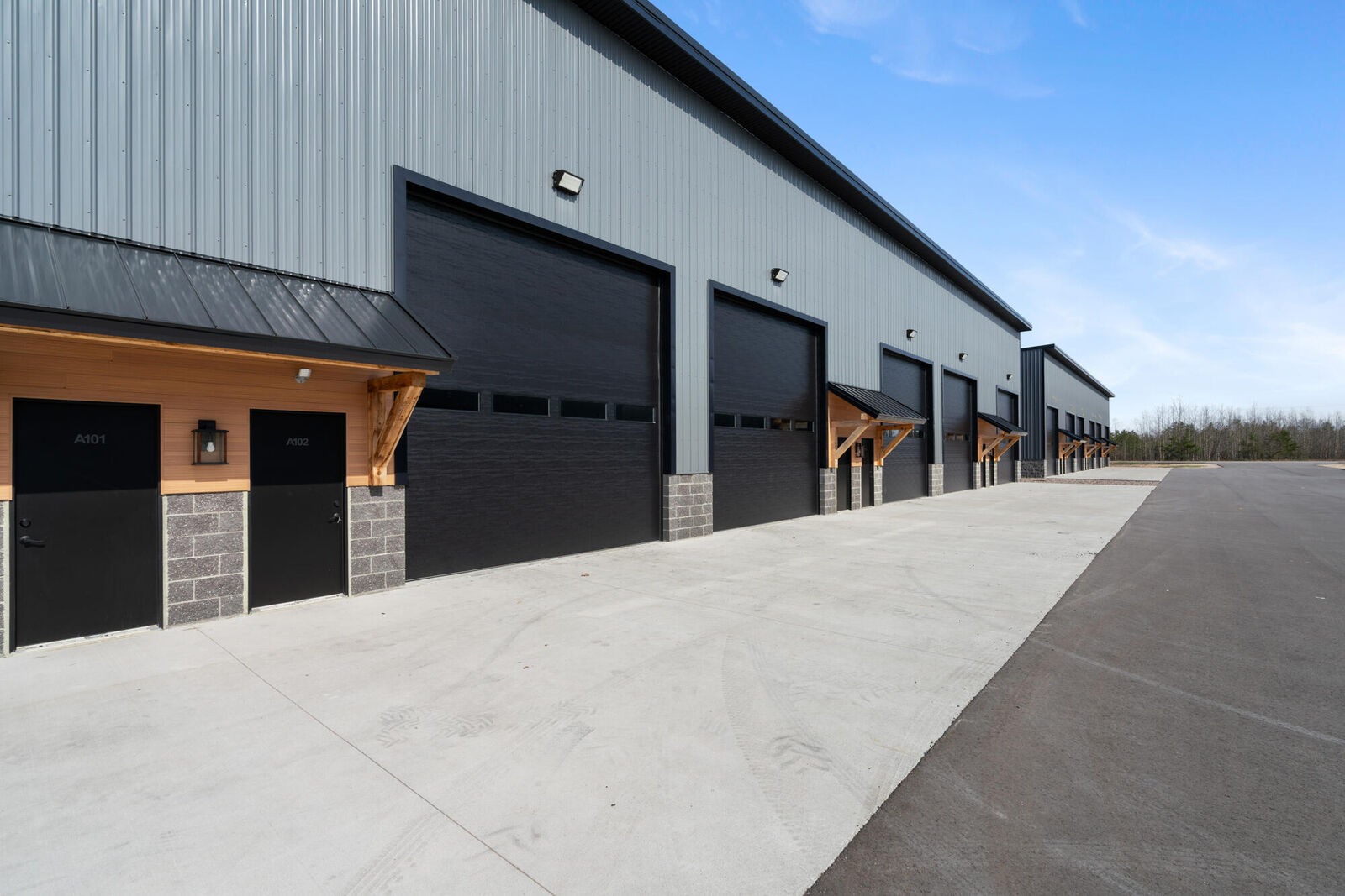 Property Photo: 5384 Commerce Boulevard MI 49749