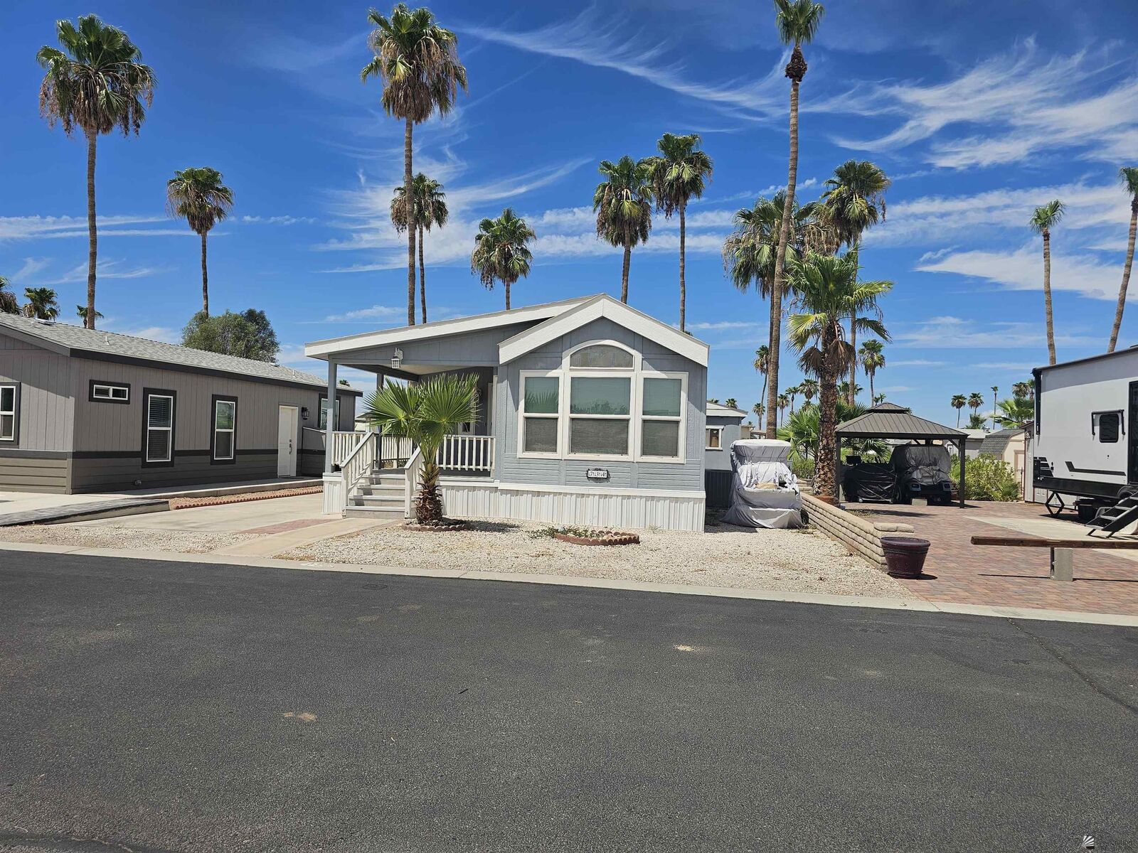 Property Photo:  5707 E 32 St #734  AZ 85365 