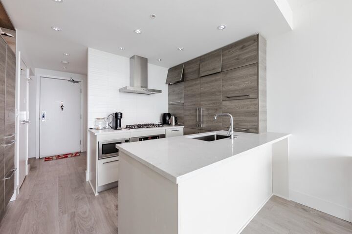 Property Photo:  7388 Kingsway 3006  BC V3N 0G9 