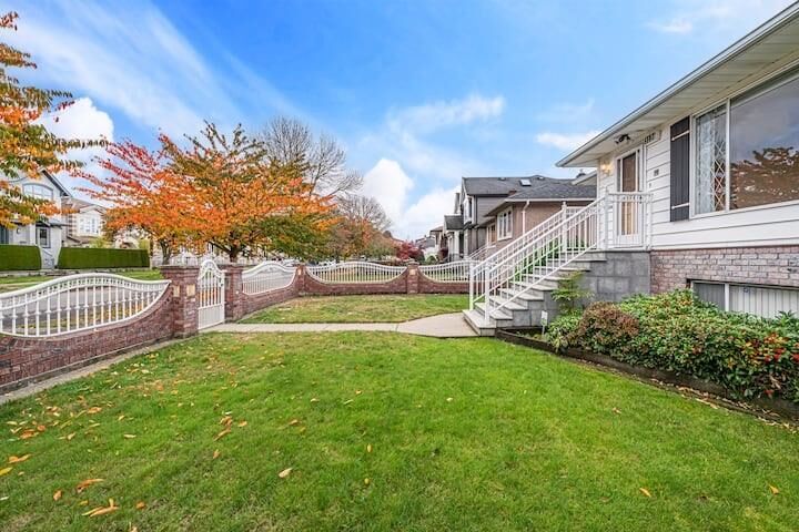 Property Photo: 3136 E 53rd Avenue BC V5S 1W5