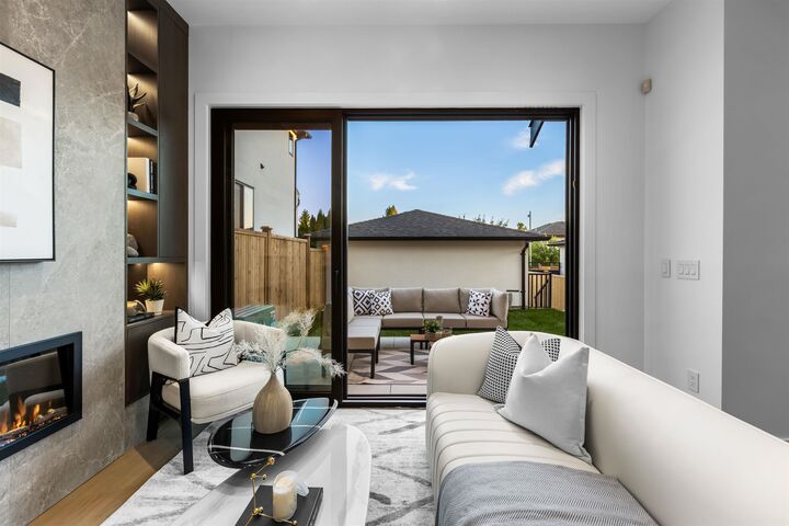 Property Photo: 6682 Napier Street 3 BC V5B 2C3