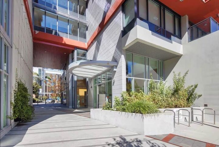 Property Photo: 161 E 1st Avenue 302 BC V6A 0G1