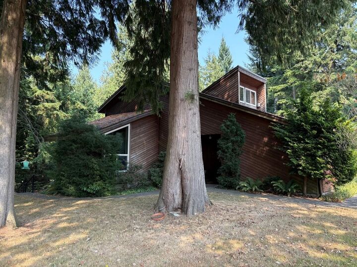 Property Photo: 24538 40 Avenue BC V2Z 2L9
