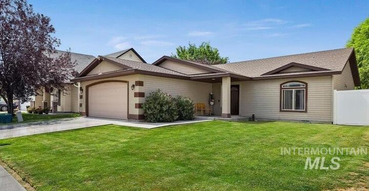 Property Photo:  615 Garnet St.  ID 83301 