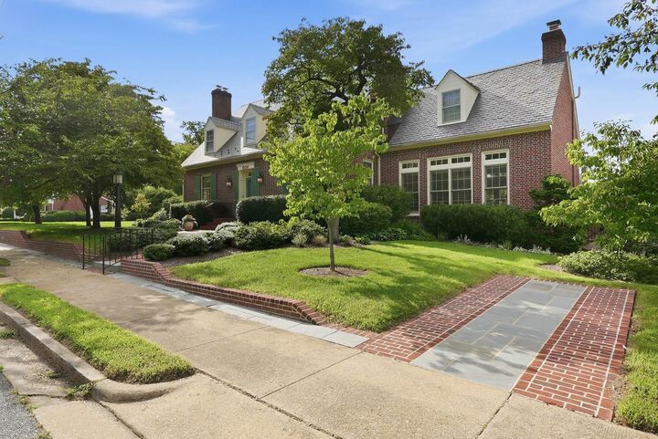 Property Photo:  809 Cornell Street  VA 22401 