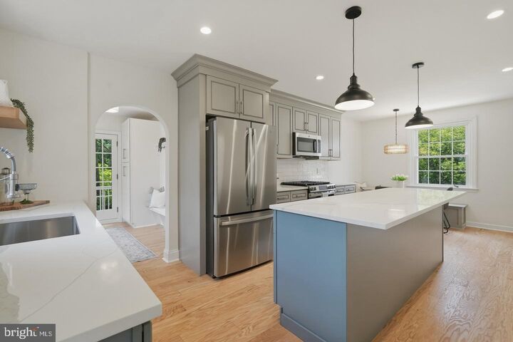 Property Photo:  800 Pleasant Hill Road  PA 19086 