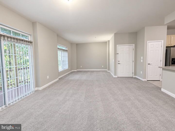 Property Photo:  1820 Cedar Cove Way 101  VA 22191 