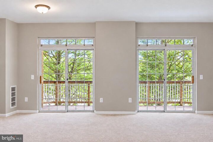 Property Photo:  1820 Cedar Cove Way 101  VA 22191 