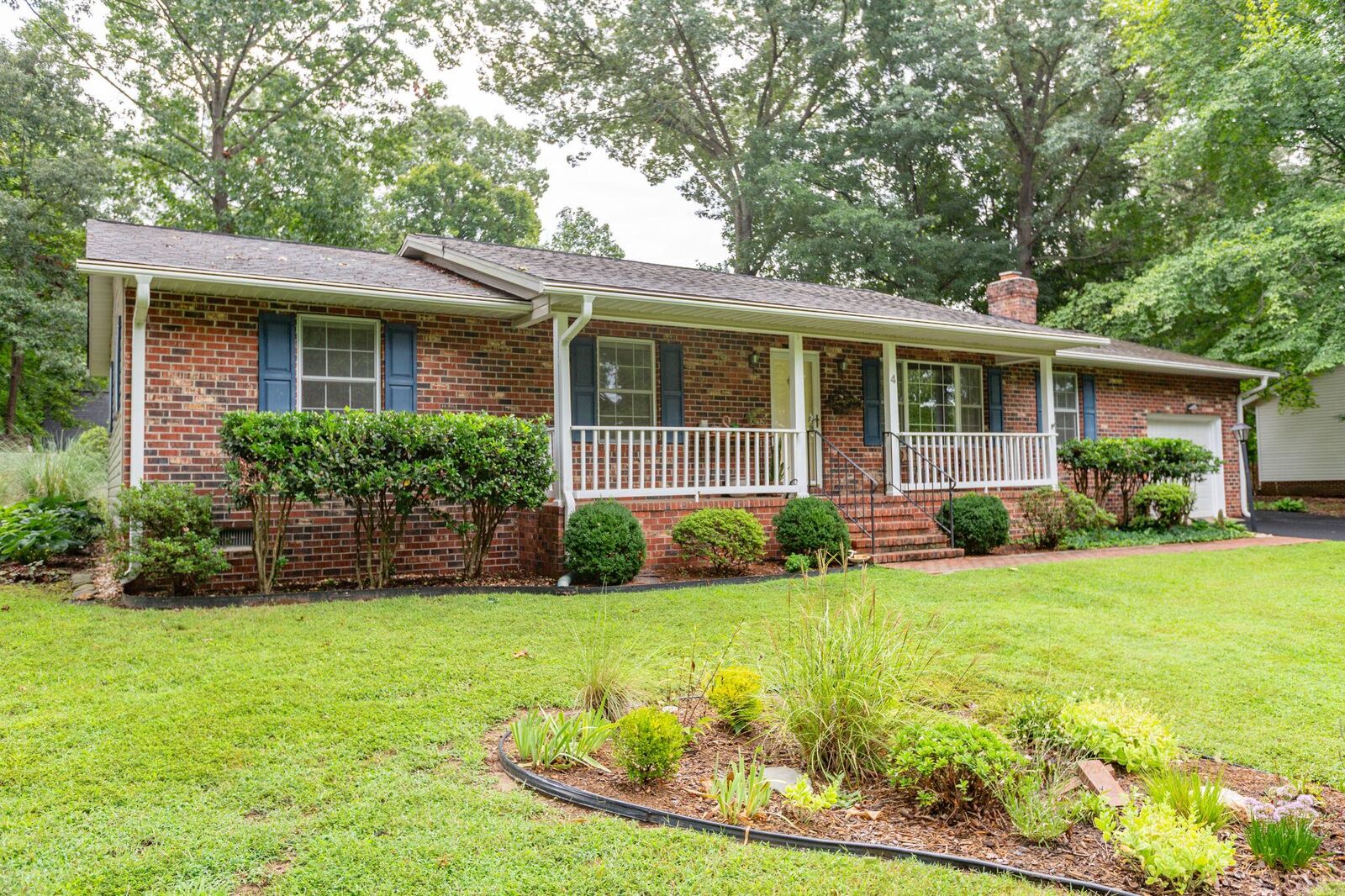 Property Photo: 4 Hamlin Drive VA 22405