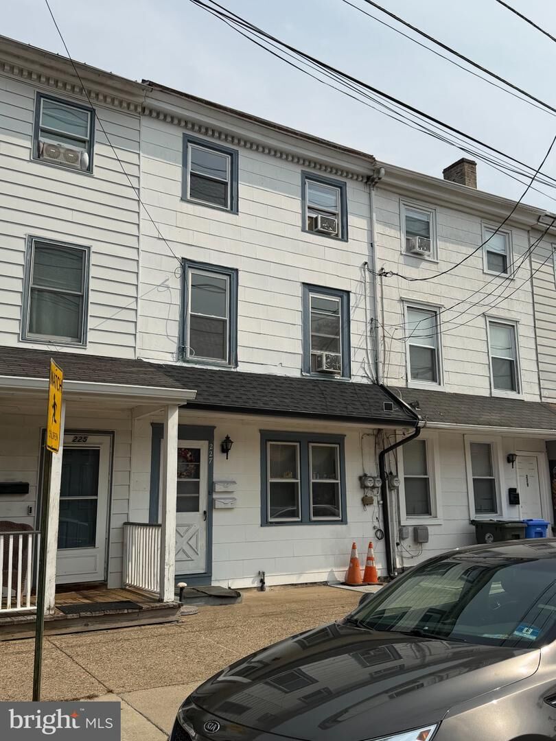 Property Photo:  227 E Broad 2  NJ 08016 