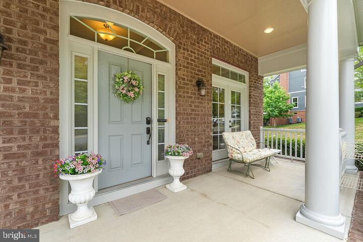 Property Photo:  2204 Potomac River Boulevard  VA 22026 