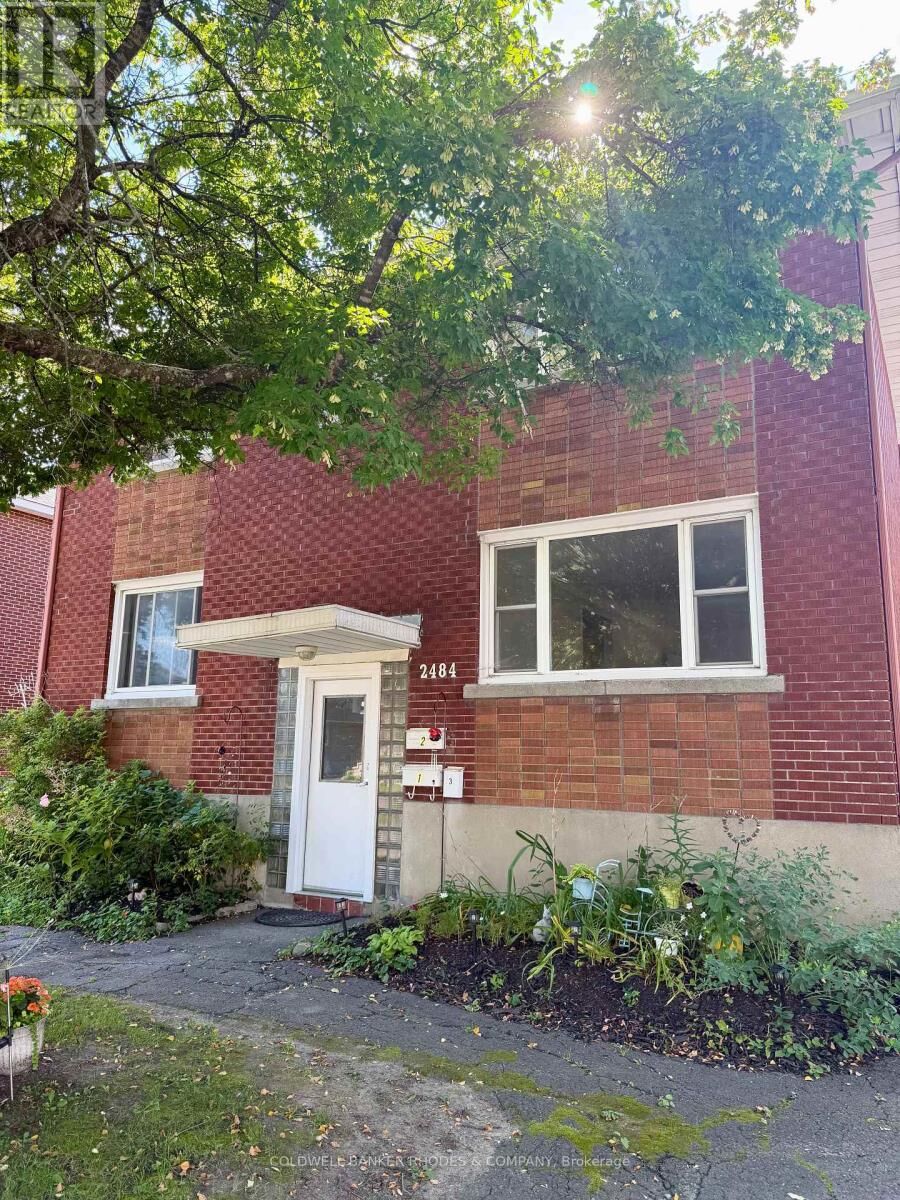 Property Photo:  2484 Carlsen Avenue 1  ON K1V 8G3 
