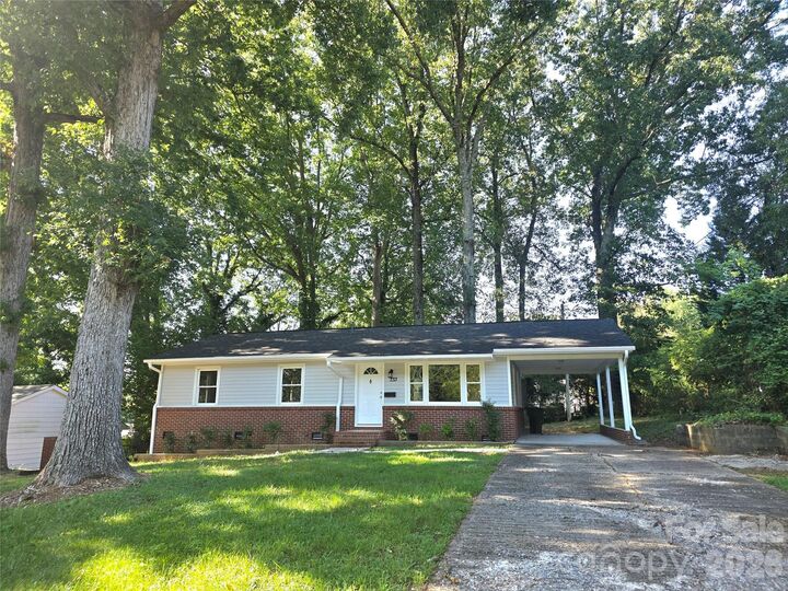 Property Photo:  733 Crestwood Avenue  NC 28054 