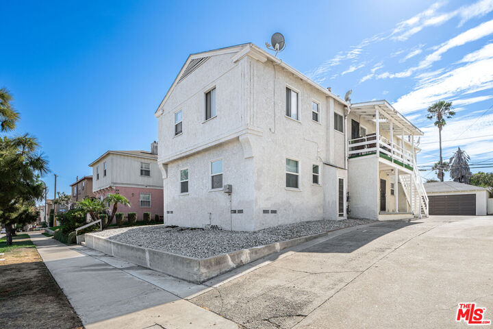 Property Photo:  8207 Crenshaw Dr  CA 90305 