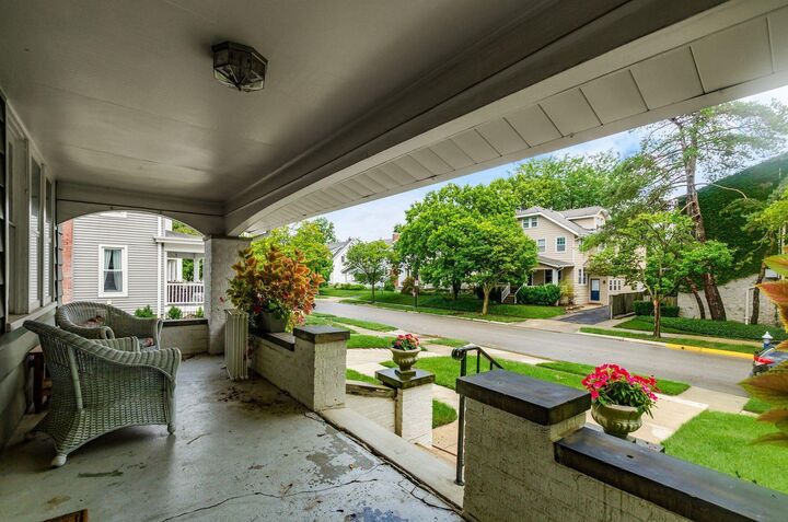 Property Photo: 1251 Ashland Avenue OH 43212
