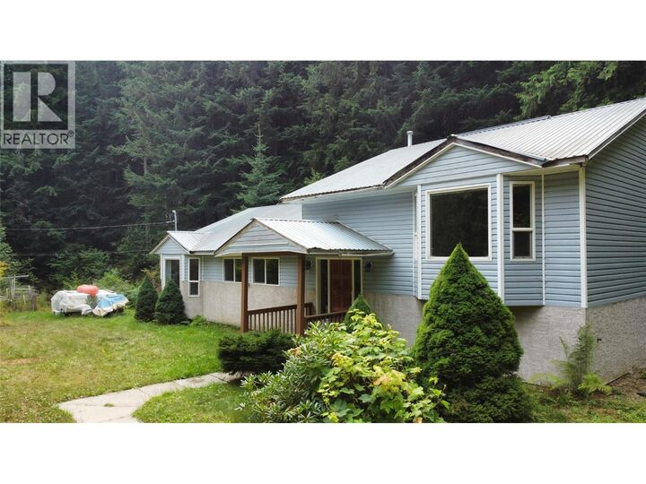 Property Photo:  3420 Pass Creek Road  BC V0G 1H2 