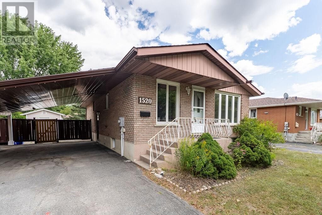 Property Photo:  1520 Lansing Avenue  ON P3A 4C9 