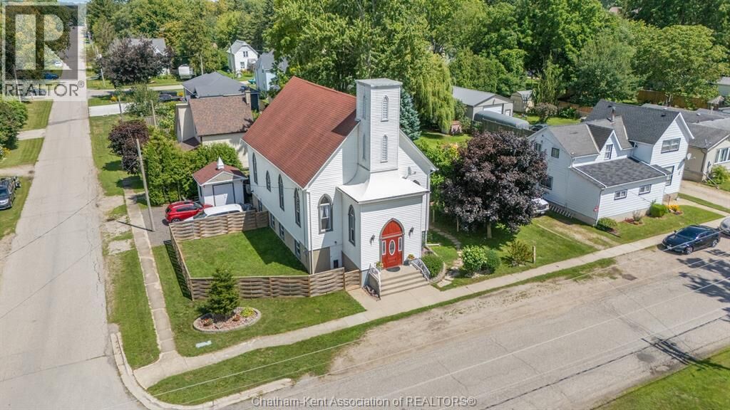 Property Photo:  203 McIntyre Street  ON N0L 1J0 