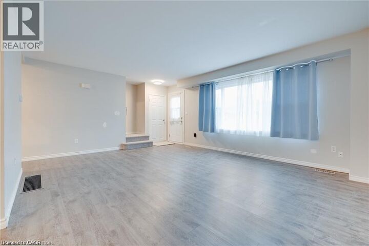 Property Photo:  78 Bee Street 8  ON N4S 3Z3 