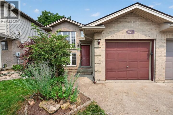 Property Photo:  828 Michael Drive  ON N8N 5A3 