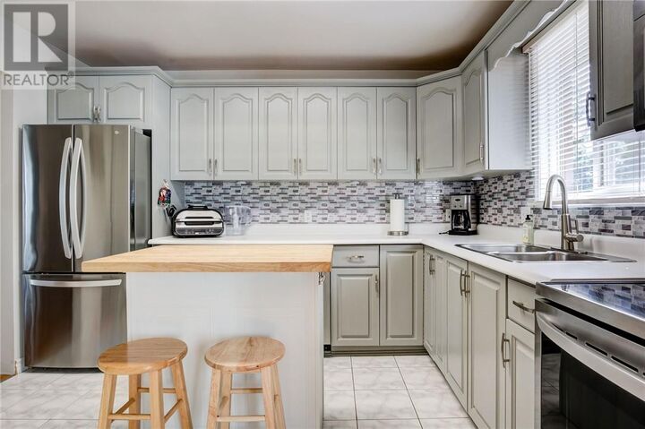 Property Photo:  844 Windermere Crescent  ON P3A 5A5 