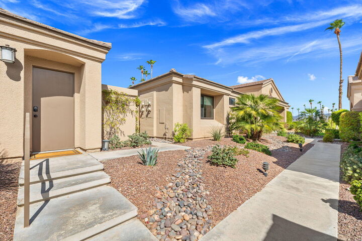 Property Photo:  76064 Honeysuckle Drive  CA 92211 