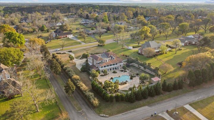 Property Photo:  200 Asphodel Drive  AL 00N/A 