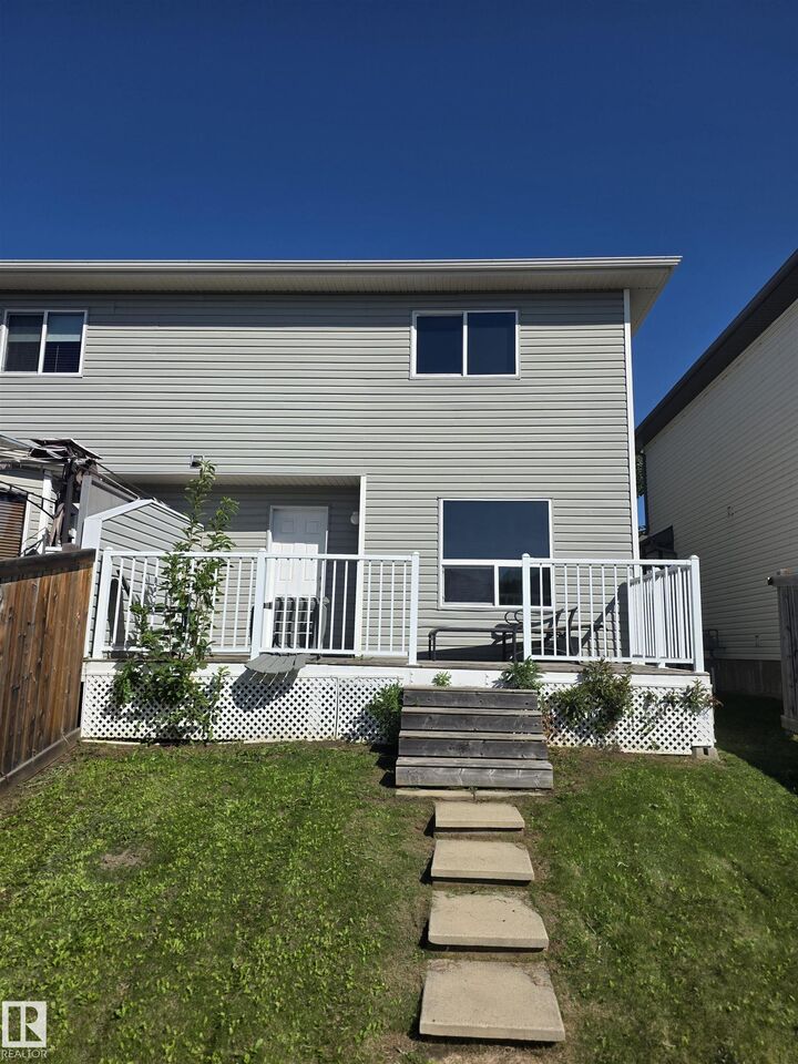 Property Photo:  43 Vernon Street  AB T7X 0B6 