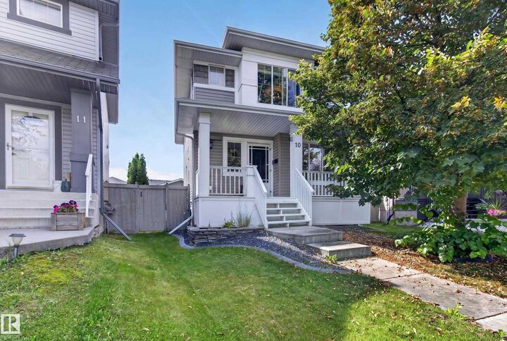 Property Photo: 10 Snow Hills Court AB T9E 0H6
