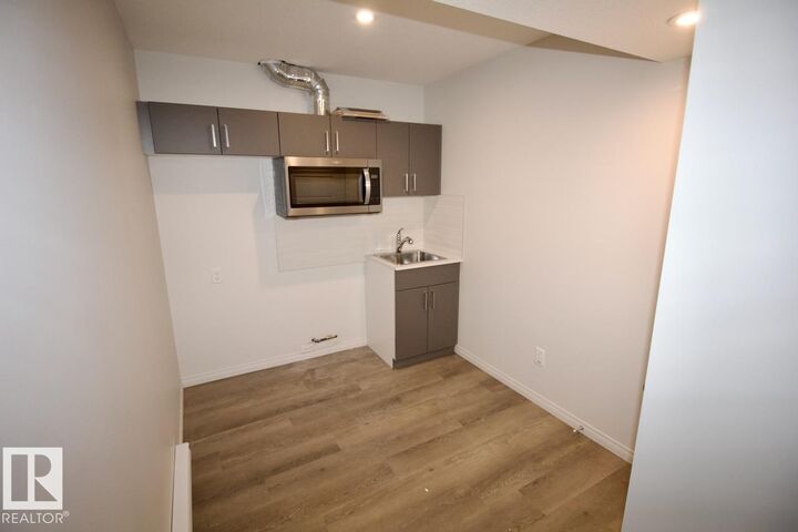 Property Photo:  3716 42 Avenue Bsmt  AB T4X 3B3 