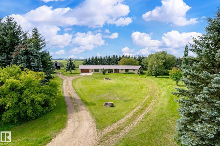 Property Photo:  58032 Rge Road 251  AB T0G 1L1 