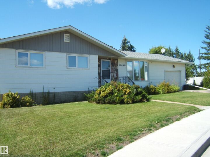 Property Photo:  5404 49 Street  AB T0B 4K0 