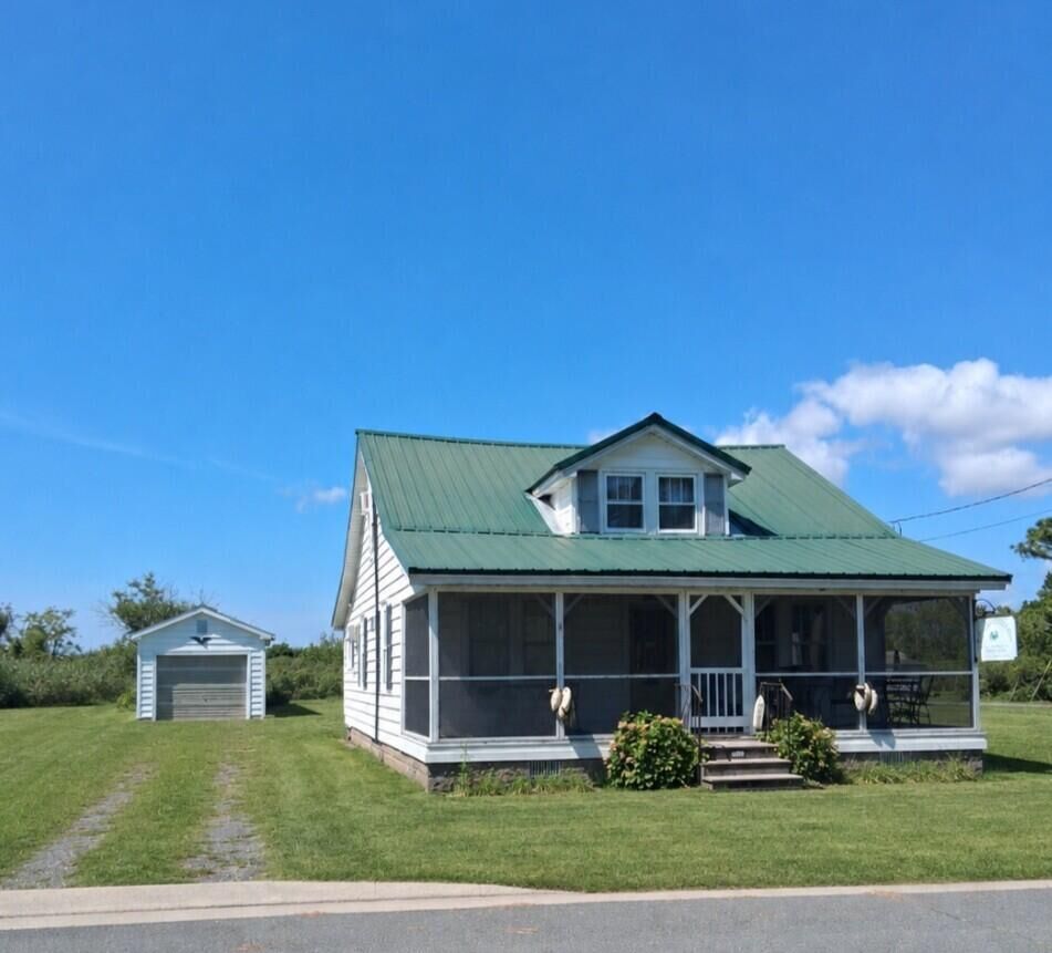 Property Photo: 20019 Saxis Rd VA 23427