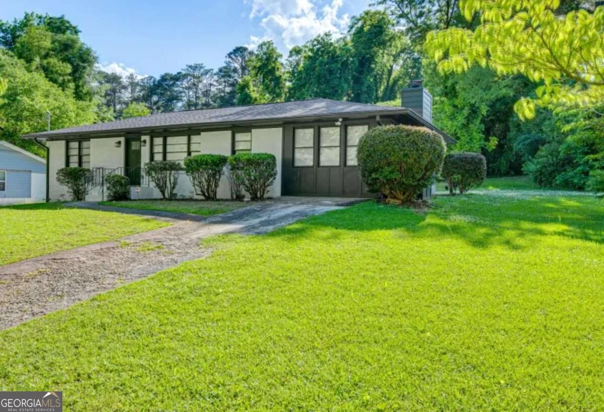 Property Photo: 3305 Flowers Drive GA 30337