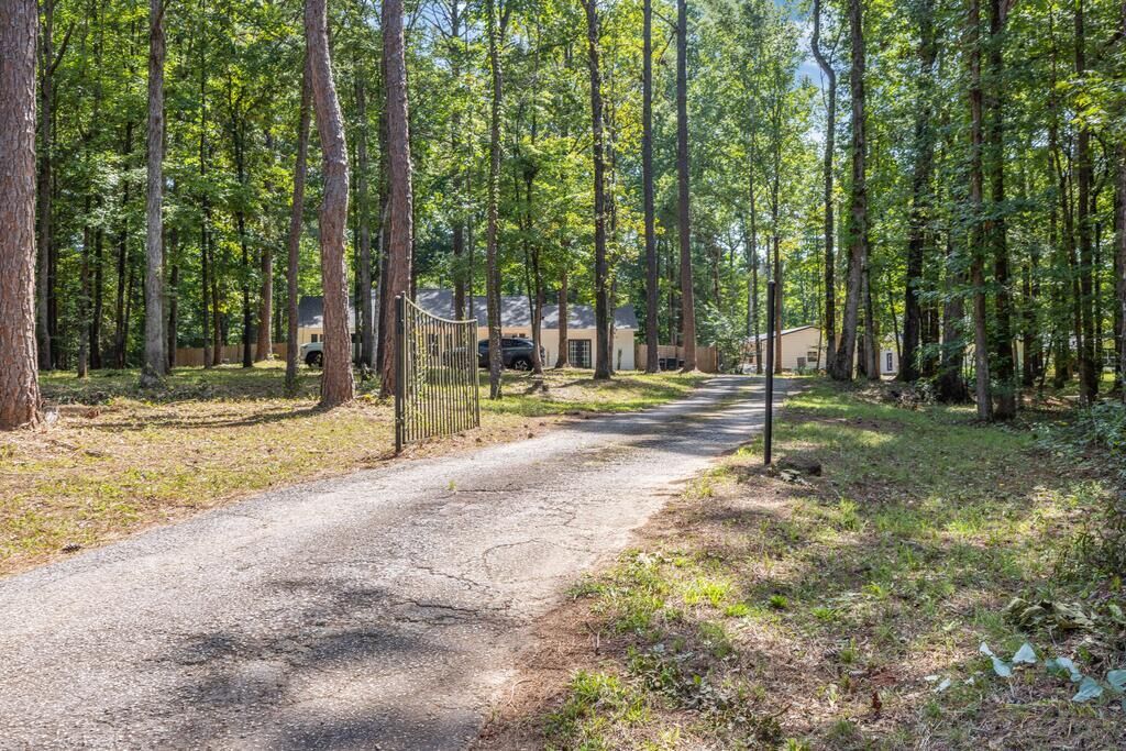 Property Photo:  557 Kennon Road  GA 31808 