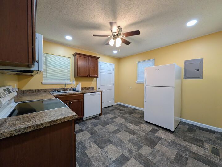 Property Photo:  125 NE Dixie Drive NE  TN 37323 