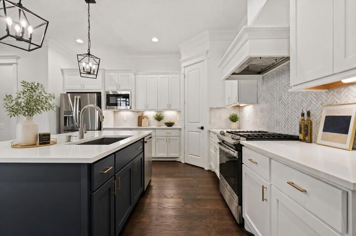 Property Photo:  1128 Malone Street  TX 77007 