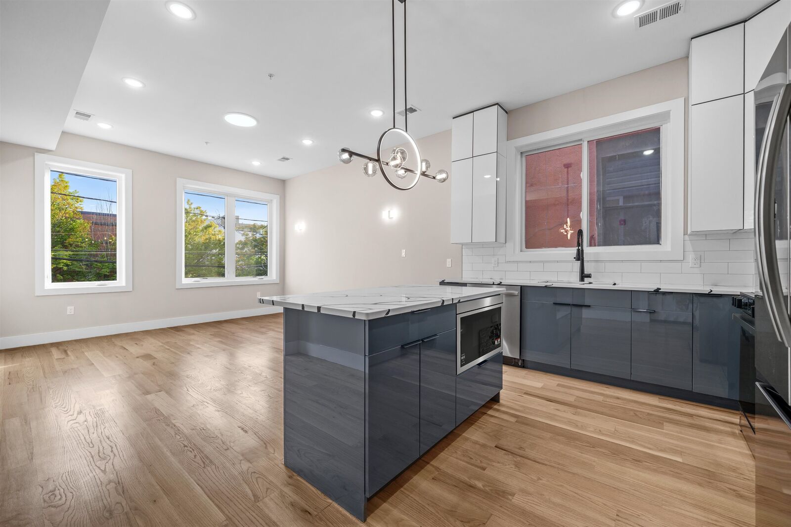 Property Photo: 94 South St 2 NJ 07307