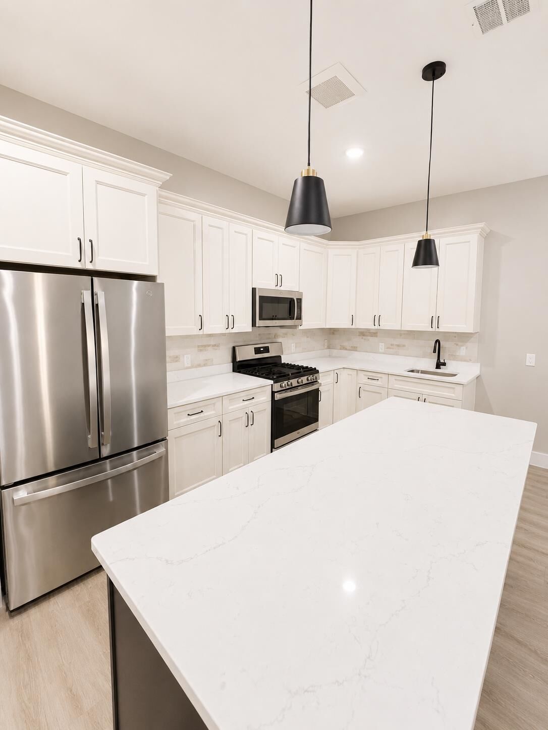 Property Photo:  6121 Bergenline Ave 302  NJ 07093 
