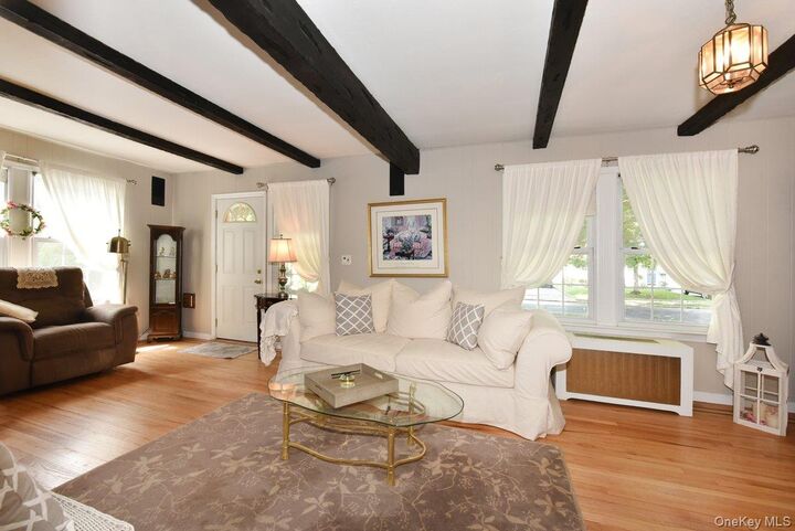 Property Photo:  154 Argyle Road  NY 11530 