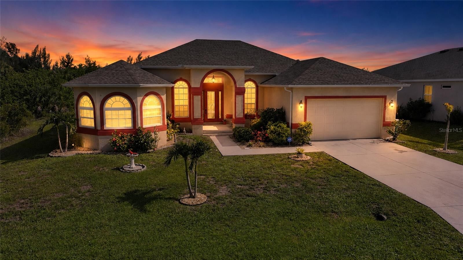 Property Photo:  10495 Atenia Street  FL 33981 