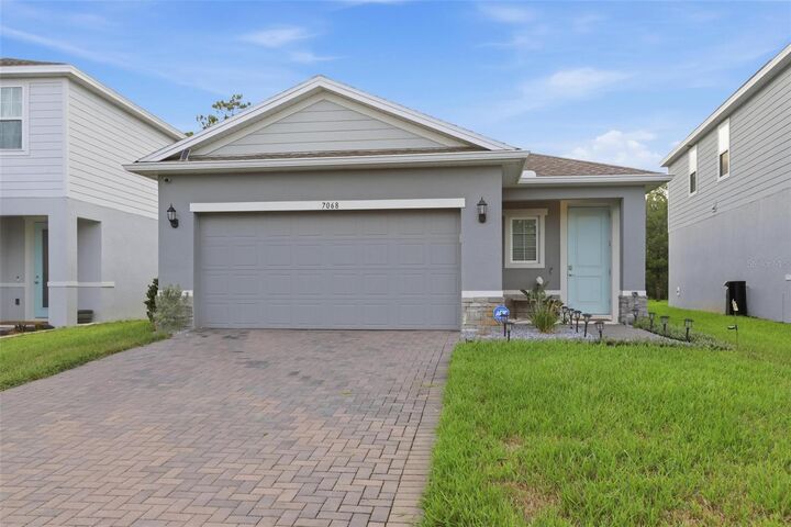 Property Photo:  7068 Lanier Falls Road  FL 32724 