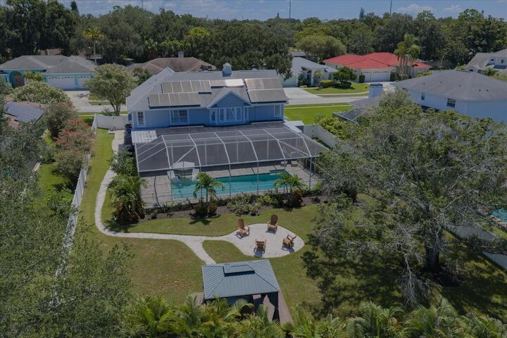 Property Photo: 1924 Dunloe Circle FL 34698