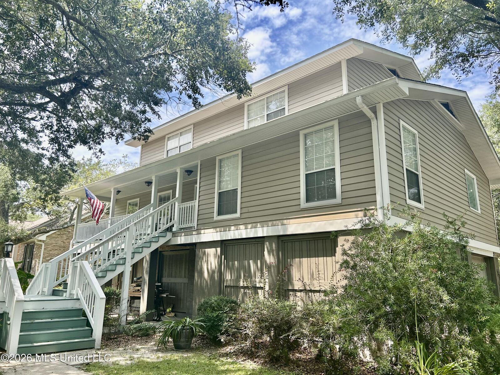 Property Photo: 2421 Washington Avenue MS 39567