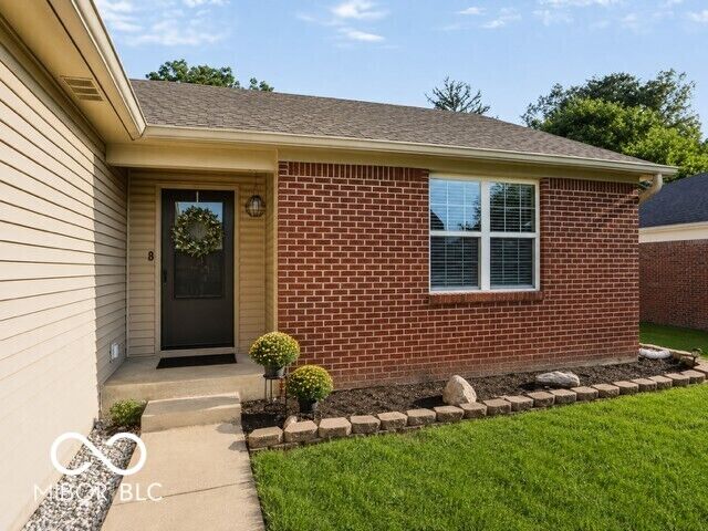 Property Photo:  342 Chestnut Street  IN 46122 
