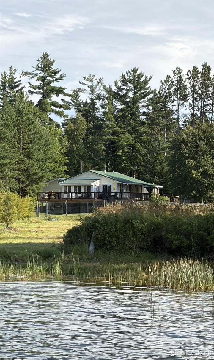 Property Photo: 14656 Co Rd 442 - 33rd Rd Road MI 49895
