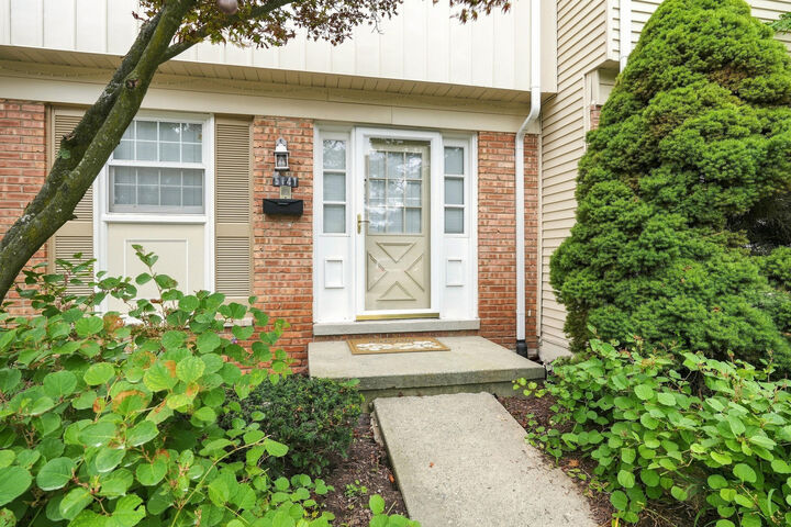 Property Photo:  5141 Buckingham Place Drive  MI 48098 