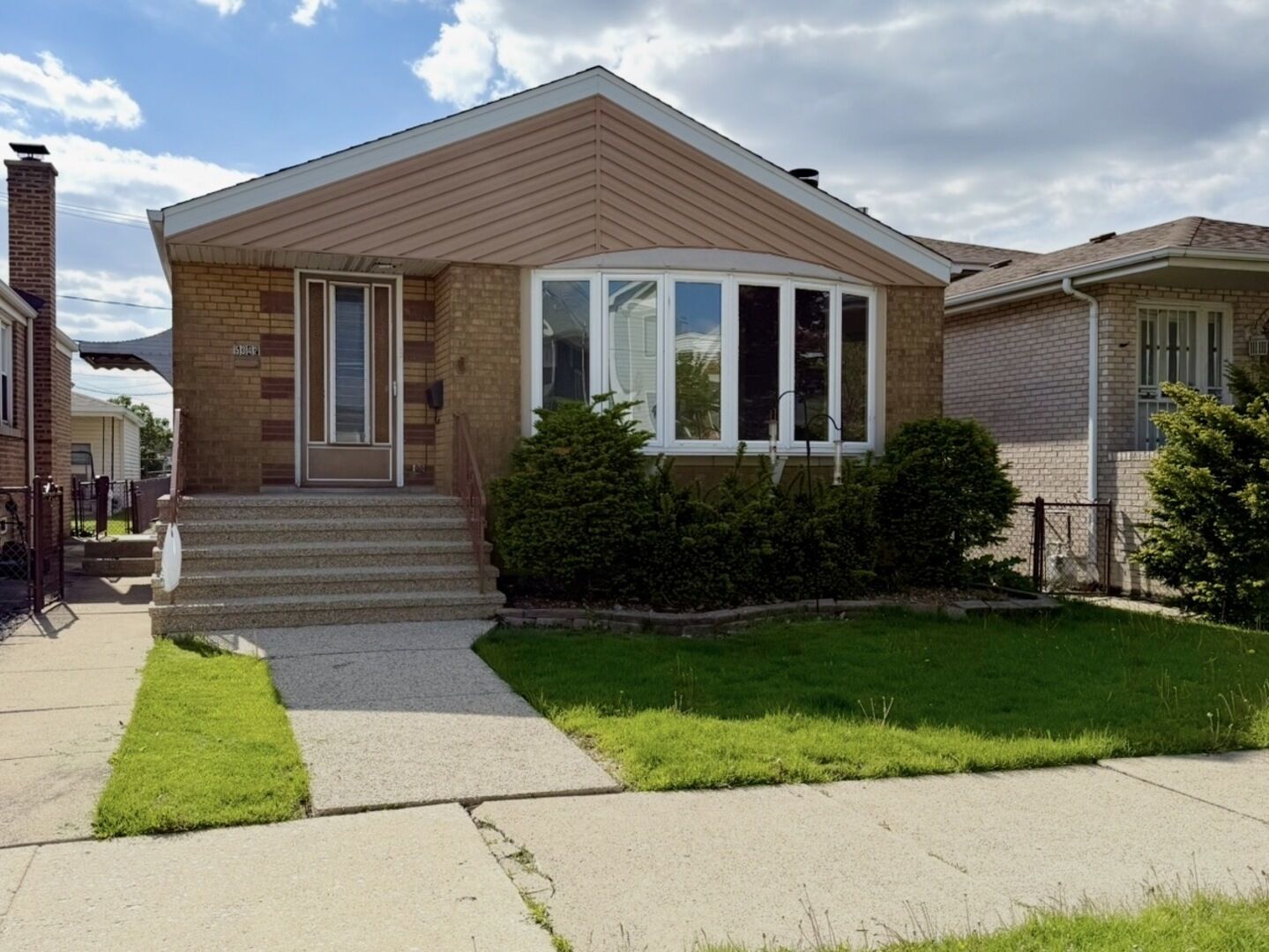 Property Photo: 5342 S Melvina Avenue IL 60638