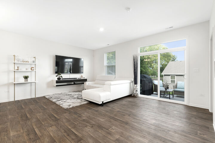 Property Photo:  216 Sussex Court  IL 60542 