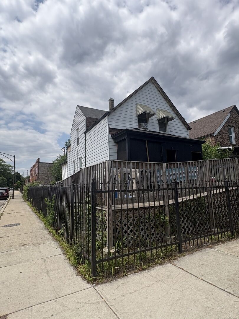 Property Photo:  7158 S May Street  IL 60621 